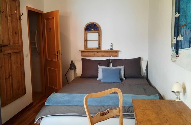 Small but Fine Double Room with Shared Terrace, Shared Garden and Wi-Fi