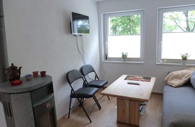 Small vacation home near Berlin for 4 pers. (3 E. or 2E+2K. up to 12J.)