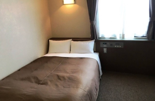 Smoking semidouble roomGreat value for couples/Kuwana Mie
