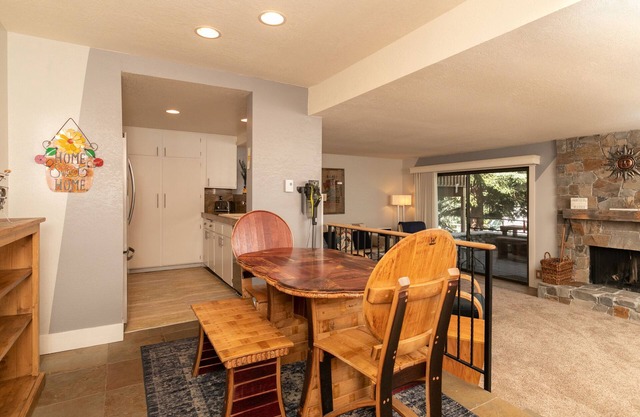Snow Creek Condo with 2 Bedrooms, 2 Bathrooms and expanded ground level patio !