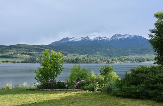 SnowBasin/Powder Mountain-Home On The Lake