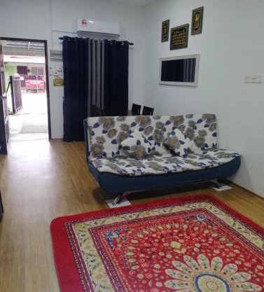 Sobey Laris Homestay RAZLEEN