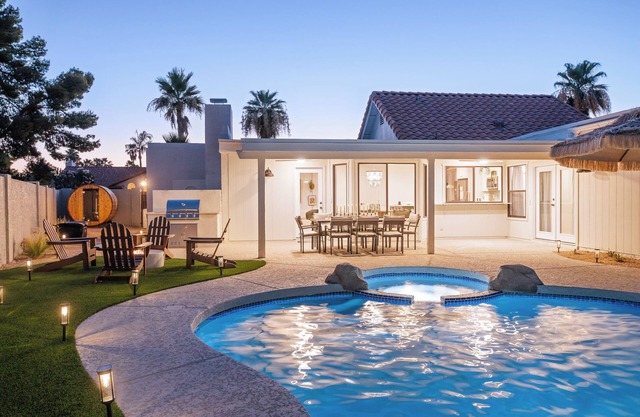 Solara - Pool & Spa - Sauna & Cold Plunge