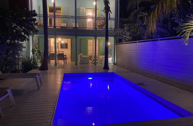 Soleil Blanc, 2 bedrooms gorgeous villa, ocean front