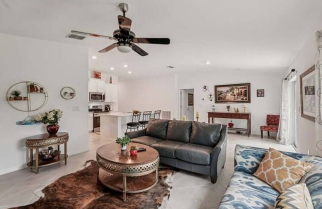 Soothing 3-bedroom 2 bath pet friendly house