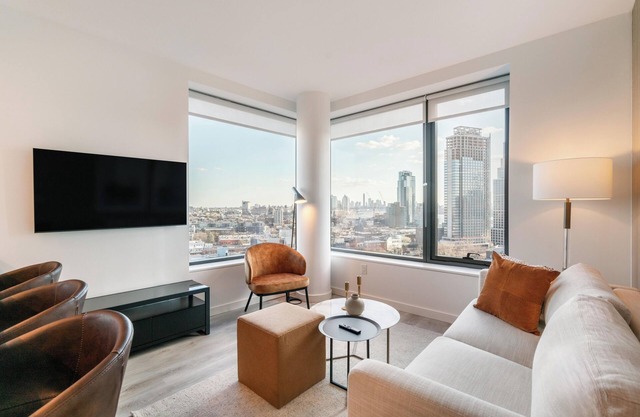 Sophisticated One-Bedroom in Greenpoint, Brooklyn
