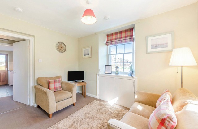 South Lodge - UK48318