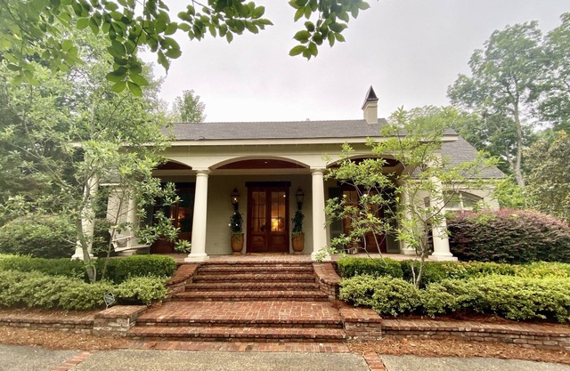 Southern Home Walking Distance to Downtown Oxford Square