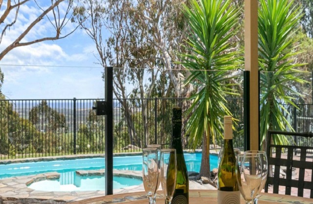 Southern Vales by Wine Coast Holiday Rentals