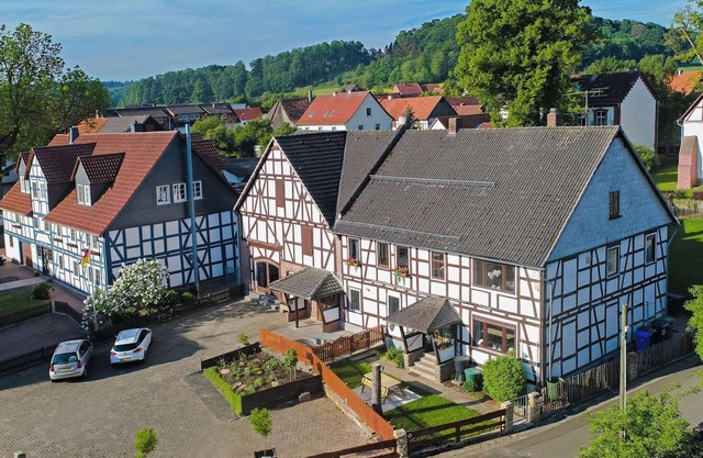 Spacious Apartment in Ober-Waroldern with Sauna