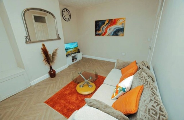 Spacious 2 bed house, Gateshead
