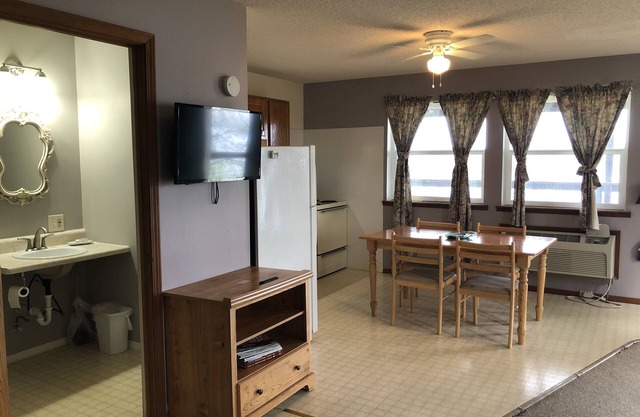 Spacious 2 bedroom with an unbeatable view
