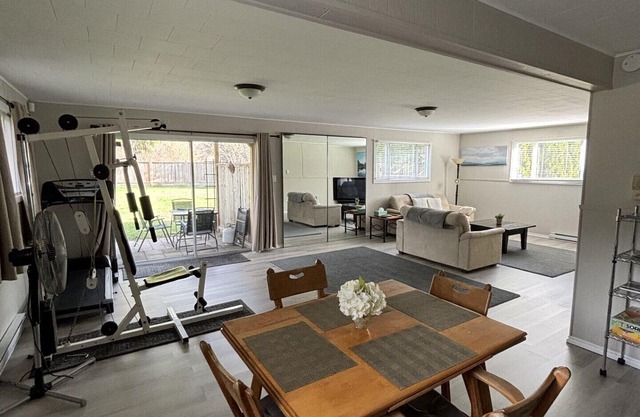 Spacious 2 bedroom suite on private lot
