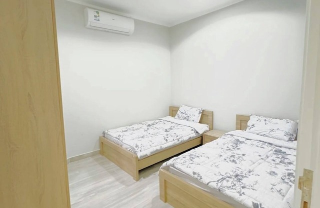 Spacious 3-bedroom apartment in marvelous Makkah with WiFi, AC