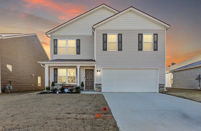 Spacious 4-bedroom house in superb Rossville with WiFi and AC