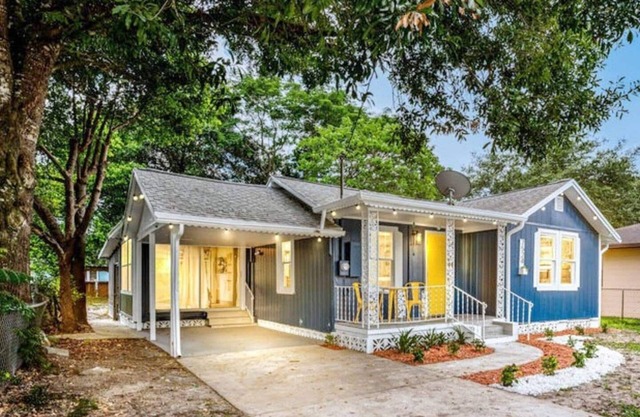 Spacious 4BR Orlando Home Flex Room + Pets OK