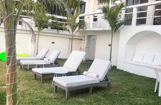 Spacious 5-bedroom house with AC, WiFi in delightful Tequesquitengo