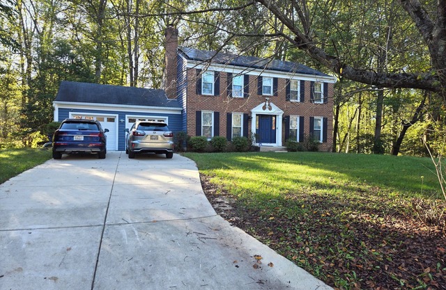 Spacious and Family Friendly 6-bedrooms house in delightful Silver Spring.