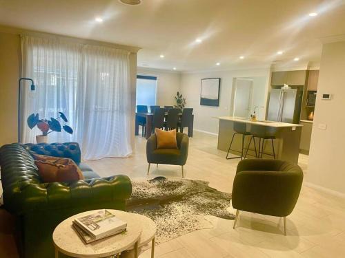 Spacious and Modern Home away from Home