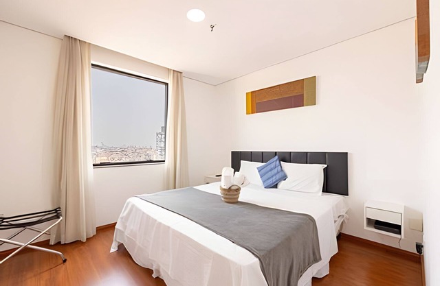 Spacious apartment with kitchen in prime location 1309