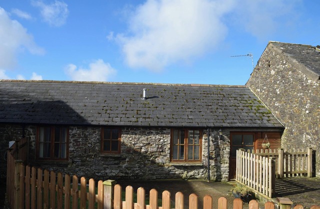 Spacious barn conversion perfect for exploring the North Devon & Cornwall coast.