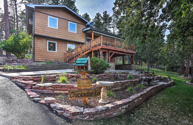 Spacious Black Hawk Home w/Furnished Deck!