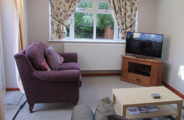 Spacious detached bungalow with off street parking