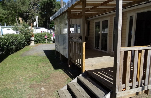 Spacious mobile home pleasant climate quiet sunny