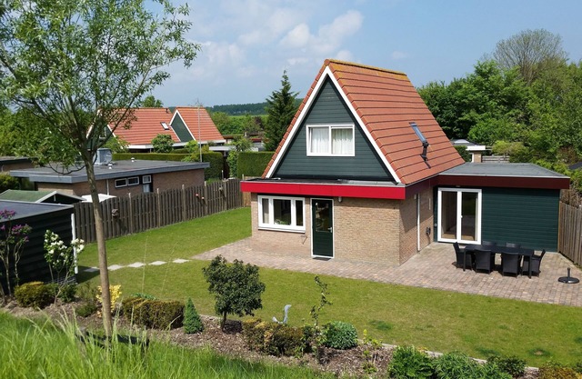 Spacious holiday home on the Veerse Meer in Zeeland