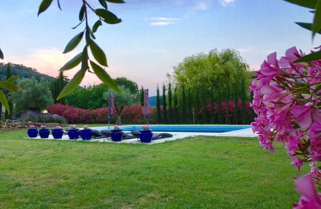 Spacious house; High Standards; Ideal families; Large garden, Heated pool