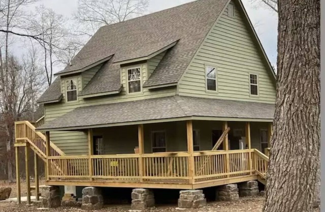 Spacious House near OHV trailhead and next to the Mulberry River at Cass Arkansas. Get 10% off per day when booking 5 days or more.