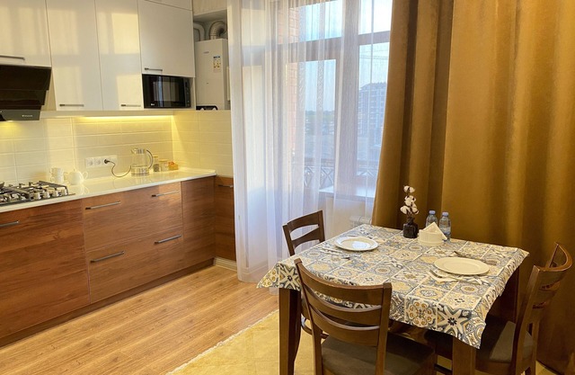 Spacious in New Building. Close to the City Center & Airport. Free Registration