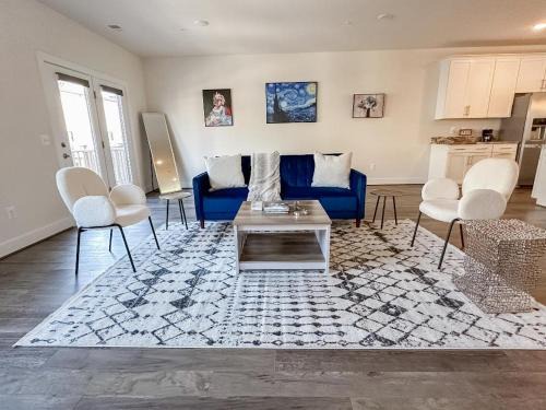 Spacious Luxury at One Loudoun