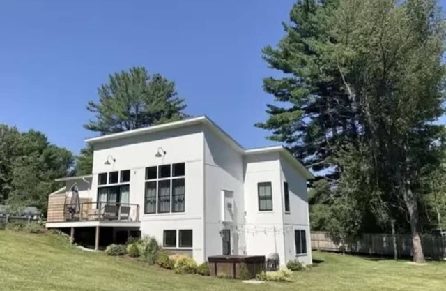 Spacious & Modern Berkshires Getaway
