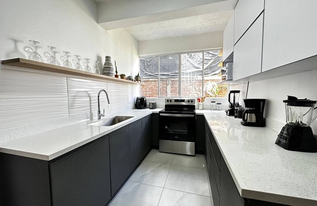 Spacious Outstanding House in San Benito!