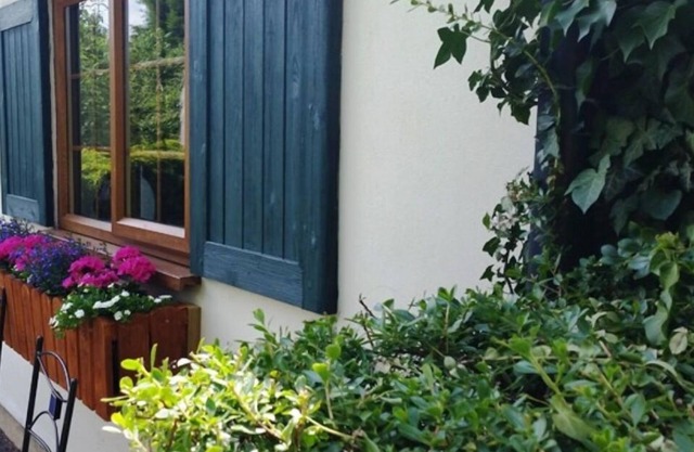 Spacious pet-friendly, accessible family holiday home at Hawthorn Farm, Kent