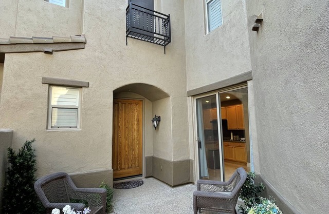 Spacious Townhome in North Scottsdale Grayhawk Gated Community