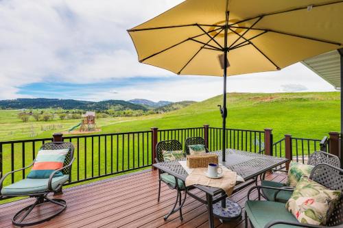 Spearfish Retreat with Fireplace and Mountain Views!
