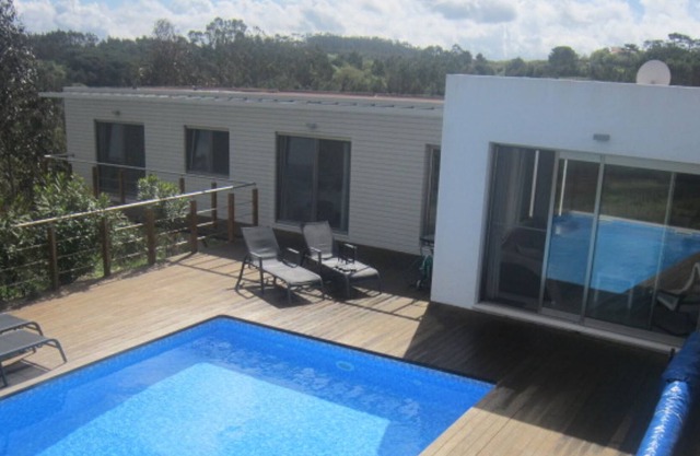 Spectacular house with private heated pool close to sea, amazing views