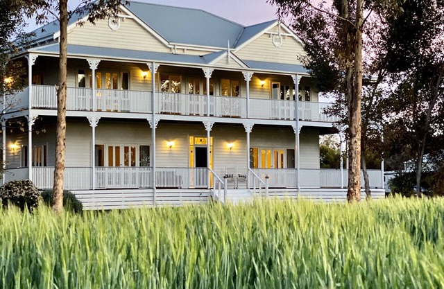 Spectacular Riverside Homestead