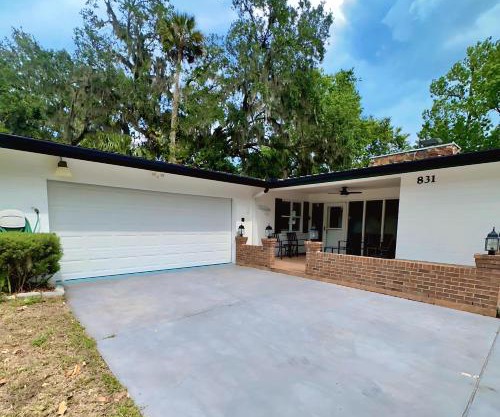 Speed & Sand Pool Table, Parking & Minutes to Beach Or Speedway