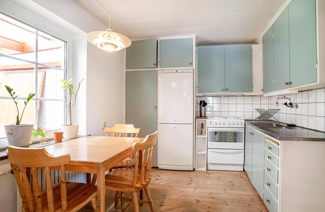 Spend beautiful vacations in this inviting cottage near the coast