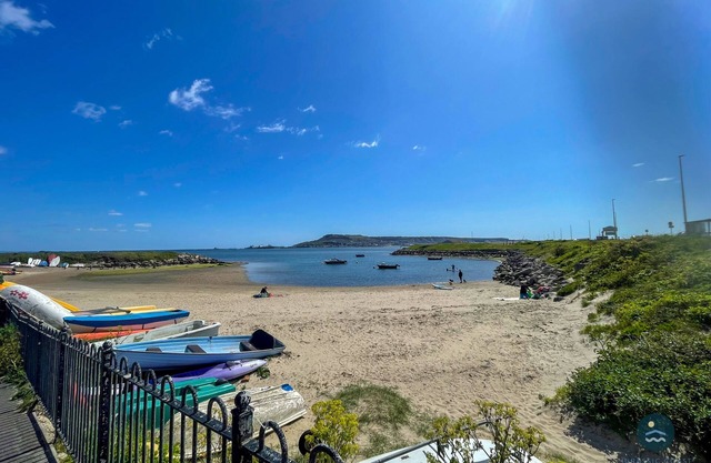Spindrift - views of Chesil beach, dog friendly