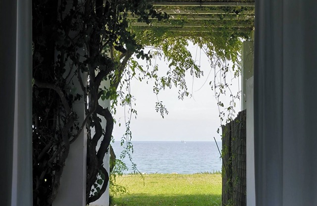 Spinola Beachfront Bungalows - La Magnolia