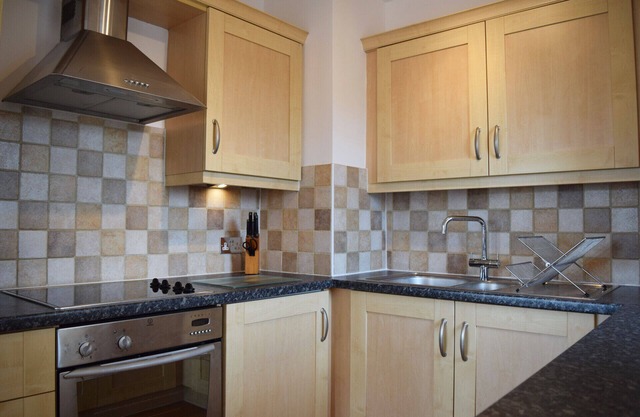 Splendid 1 bed flat in Stockwell (sleeps 4)