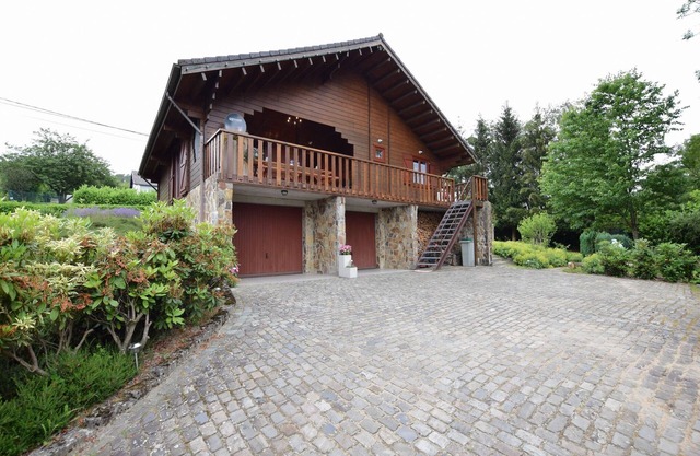 Splendid Chalet in Durbuy with Garden