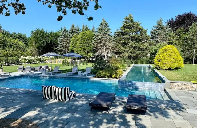 Sprawling Southhampton Township Ranchnn