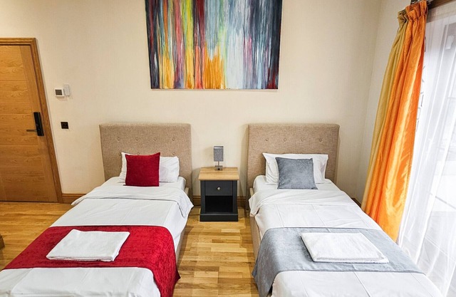 St Martins Guest House - Room 2