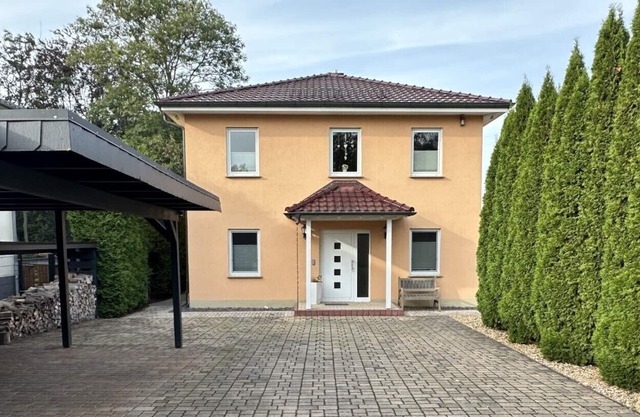 Stadtvilla in Leipzig 7 Personen 3 Schlafzimmer 2 Bäder Garten und Terrasse