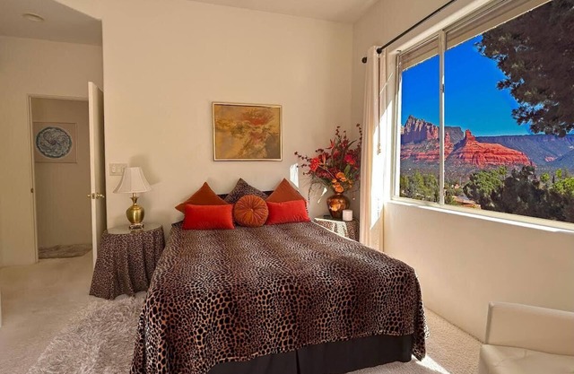Star of Sedona Sanctuary + 2nd Outdoor Room with Red Rock Views